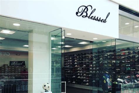 sneaker stores in tysons corner mall